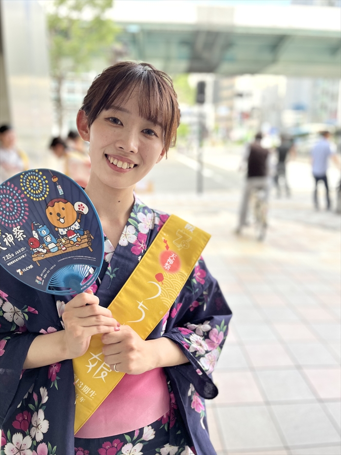 20240724_25天神祭りうちわ娘